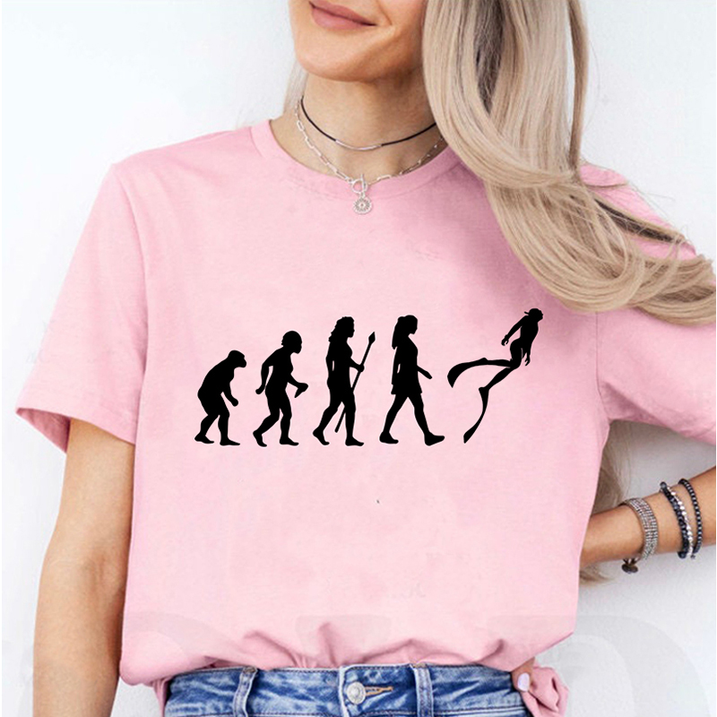 Women Fashion Evolution - مضحك تطور الغوص المرأة تي شيرت