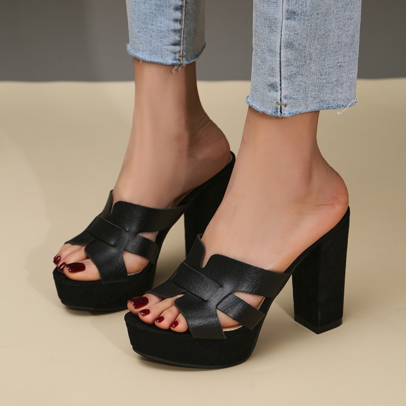 Women'S Fashion For Summer 2025 - أحذية نسائية جديدة لصيف 2025 بكعب