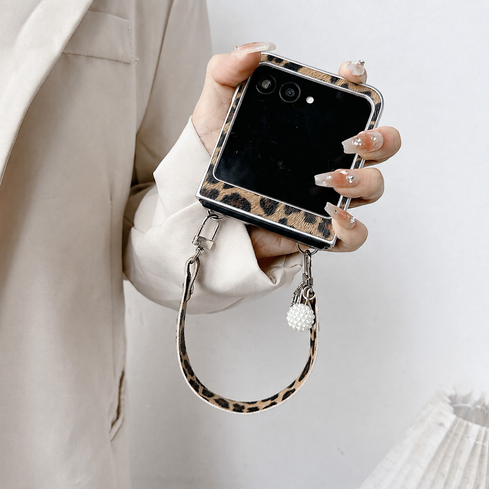 حافظة هاتف قابلة للطي بطبعة جل - مراجعة Women'S Fashion Line وسعره
