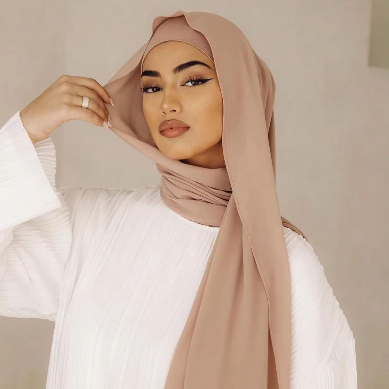 طقم حجاب نسائي من قطعتين للاست - مراجعة Women Fashion Wear وسعره