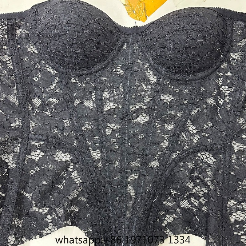 مشد نسائي فاخر من الدانتيل، بت - مراجعة Corset Top Boned وسعره